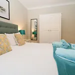 Kempton * باونيس أون وينديرمير