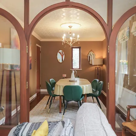 Kempton باونيس أون وينديرمير